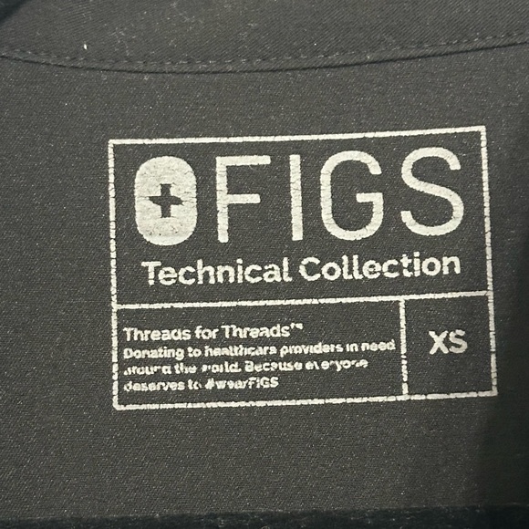 FIGS | Black Rafaela Oversized Scrub Top | Size Extra Small - Picture 4 of 5